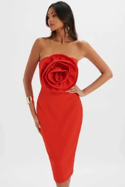 Belle 3D Flower Bandeau Midi Dress In Red<Lavish Alice Outlet