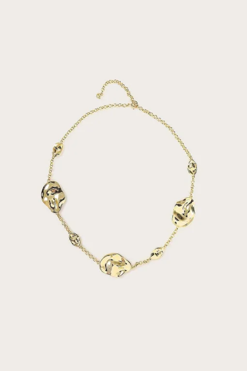 Karia Hammered Effect Oval Charm Gold Necklace<Lavish Alice Best Sale