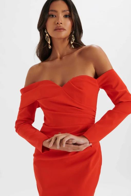 Kiara Sweetheart Neckline Bardot Midi Dress In Red<Lavish Alice Discount