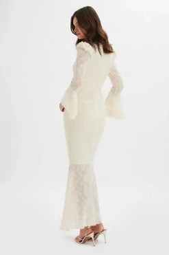 Lauren Fluted Sleeve Maxi Dress In Cream Floral Textured Chiffon<Lavish Alice Outlet