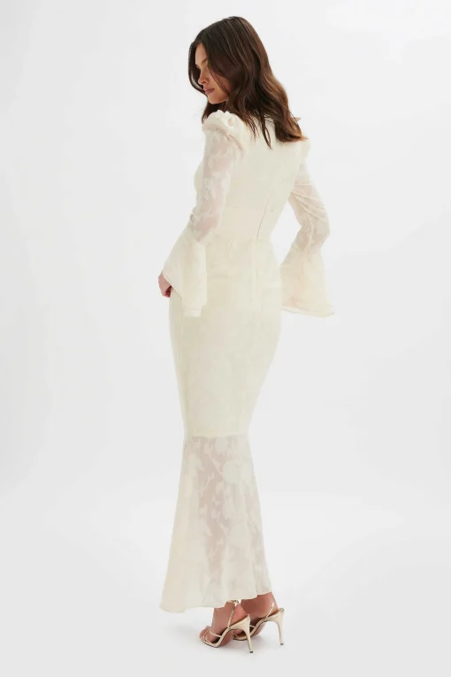 Lauren Fluted Sleeve Maxi Dress In Cream Floral Textured Chiffon<Lavish Alice Outlet