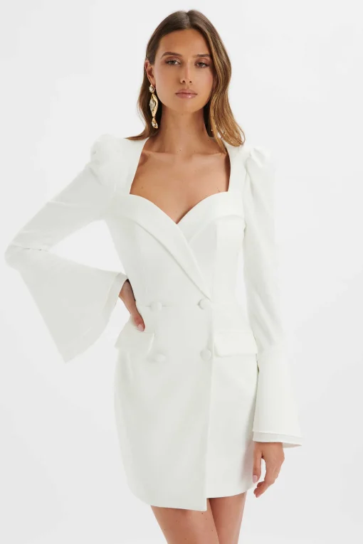 Rebeccah Flared Sleeve Blazer Mini Dress In White<Lavish Alice Outlet